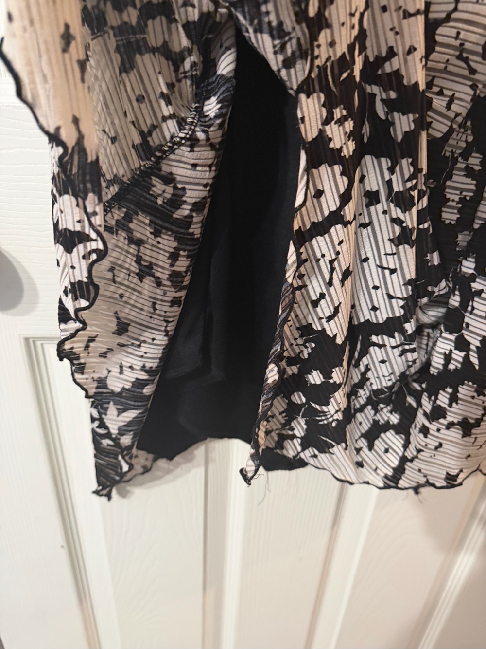Women’s Black and White Floral Handkerchief Hem Dress - Picture 5 of 6